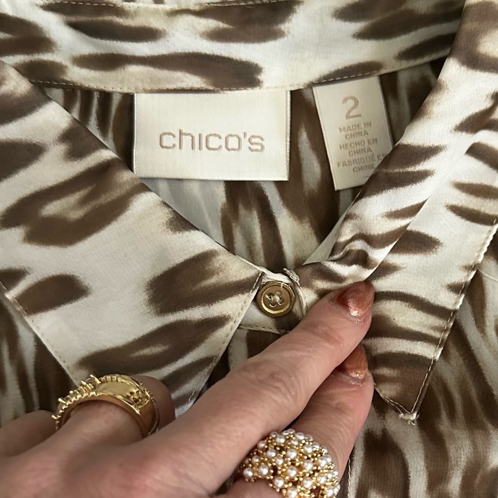 Chico’s Sheer Sleeveless Top Leopard Print Chico’s Size 2 - Picture 8 of 9